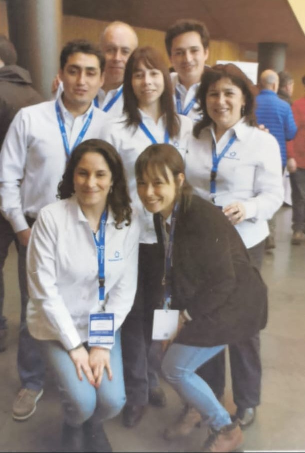 Grupo de profesionales de la acuicultura chilena en un encuentro